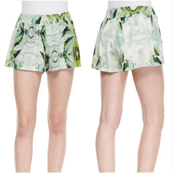 TOWNSEN | Silk Watercolor Grasshopper Green Shorts | Size Large - Picture 1 of 8